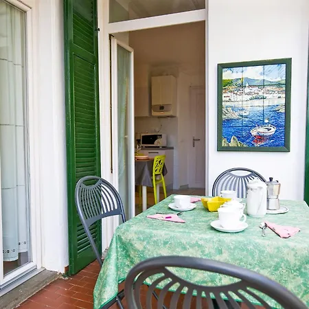 Piazzale Italia Apartment *