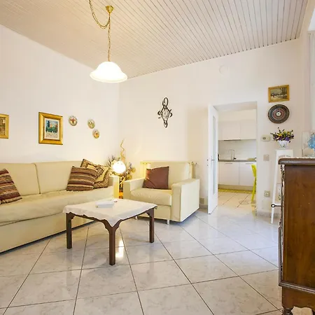 Piazzale Italia * Oggebbio