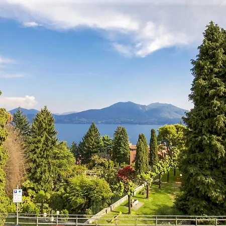 Piazzale Italia * Oggebbio